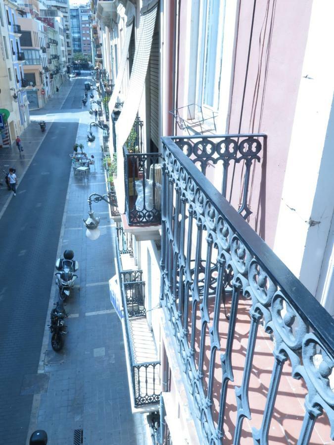 Appartamento La Roqueta Completo En Pleno Centro Valenza Esterno foto